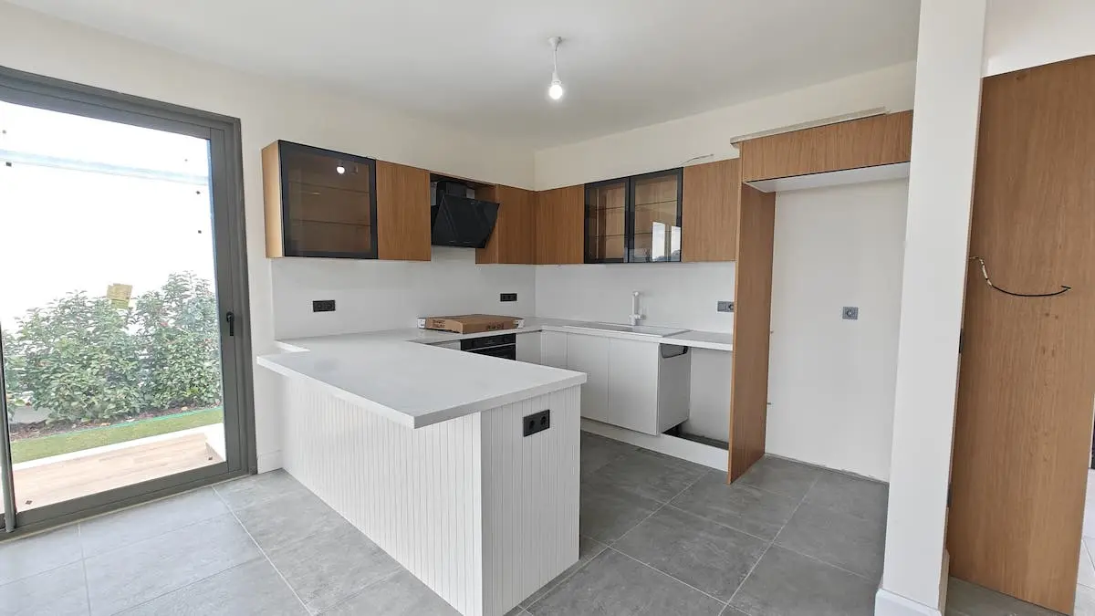 Modern kitchen